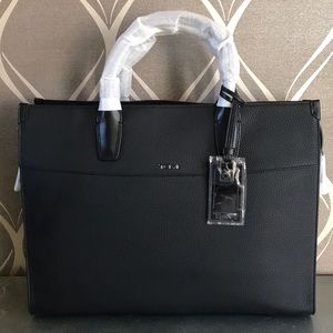 New Tumi Landon Bradmoor Pebbled Leather Briefcase
